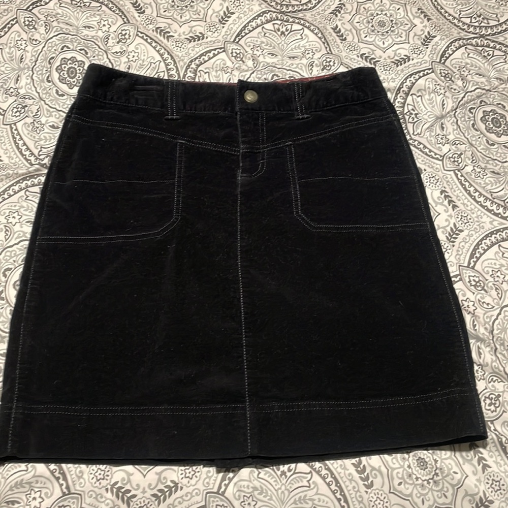 Athleta Soft Black Skirt